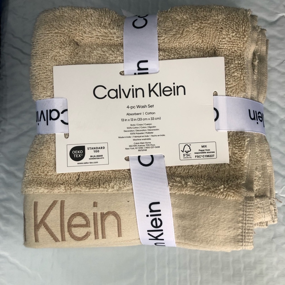Set of 4 Calvin Klein Tan Washcloths